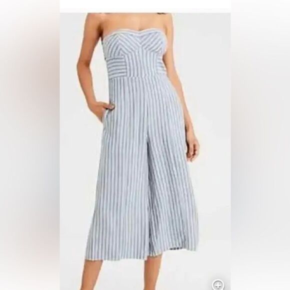 American Eagle Outfitters Pants - American Eagle Outfitters strapless blue/white striped wide leg crop jumpsuit